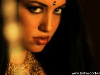 Bollywood bailarina del vientre increíblemente erótico