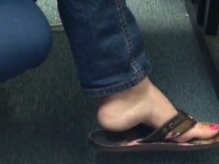 Franco flip flop flip shoeplay colgando de los pies 2