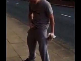 British chav lad swinging cock \u0026 piss en público.