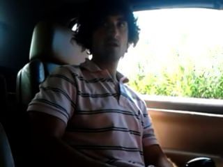 Spaniard pornstar jacking en el coche