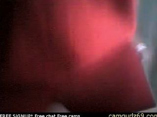 Amateur morena mostrando su coño en la cámara de adultos en vivo de levas cámara de chat gratis