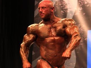 Roedgutted muscledad simon nabba universo 2014