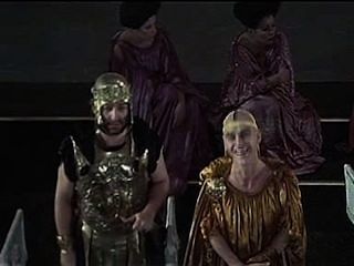 Caligula la escena de enojo
